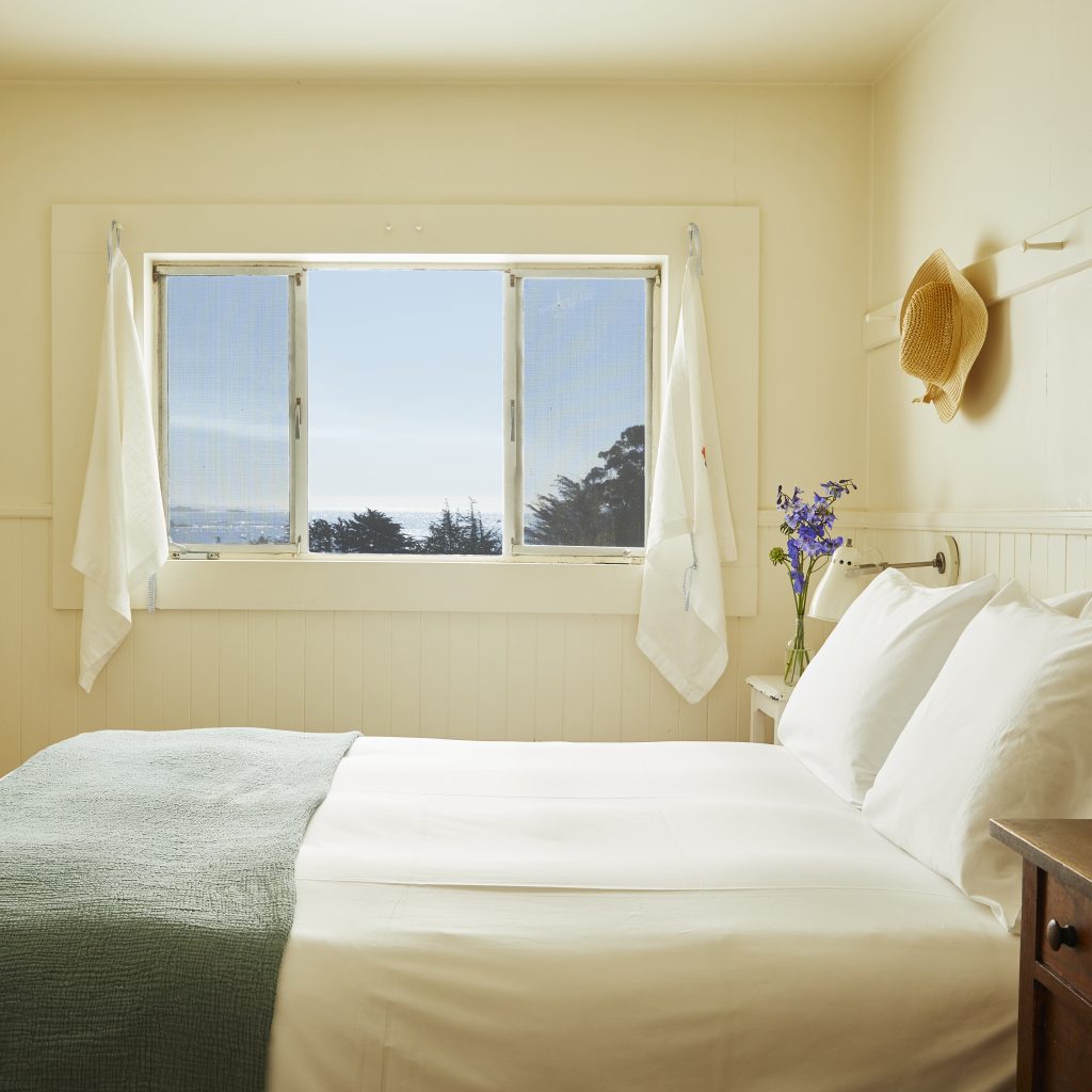 Cottage bed for in-room massage