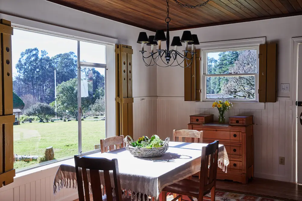 eco lodging dining table